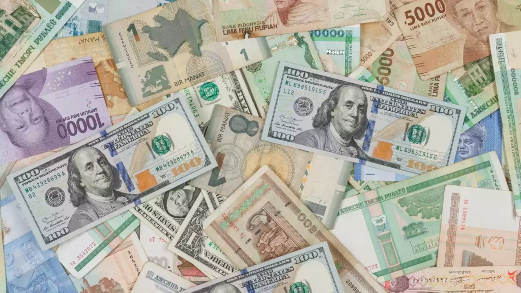 Las 10 Monedas mas sólidas del Mundo Zonamonedas.com